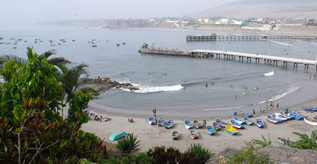 Playa El Puerto Barranca - Verano en las playa de Lima